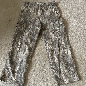 Hollister Men's Gray Camo Cargo Pants